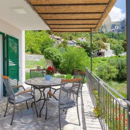 Ruhig Gelegenes Ferienhaus Mit Meerblick Fur 4 Personen *